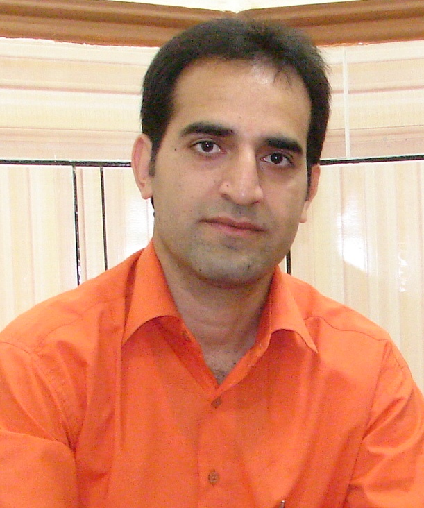 حسین لرکی